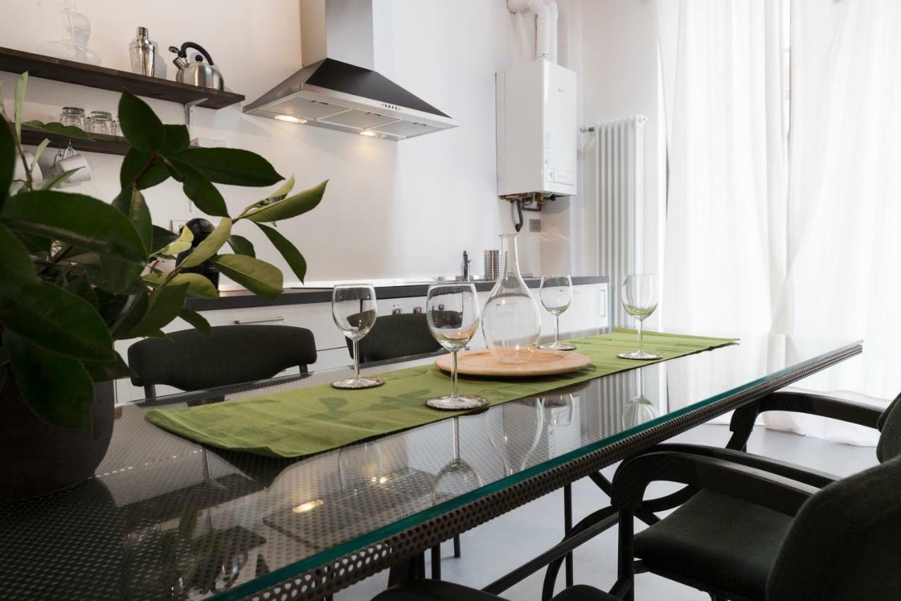 Luxury Apartments Fioravanti Milano Esterno foto