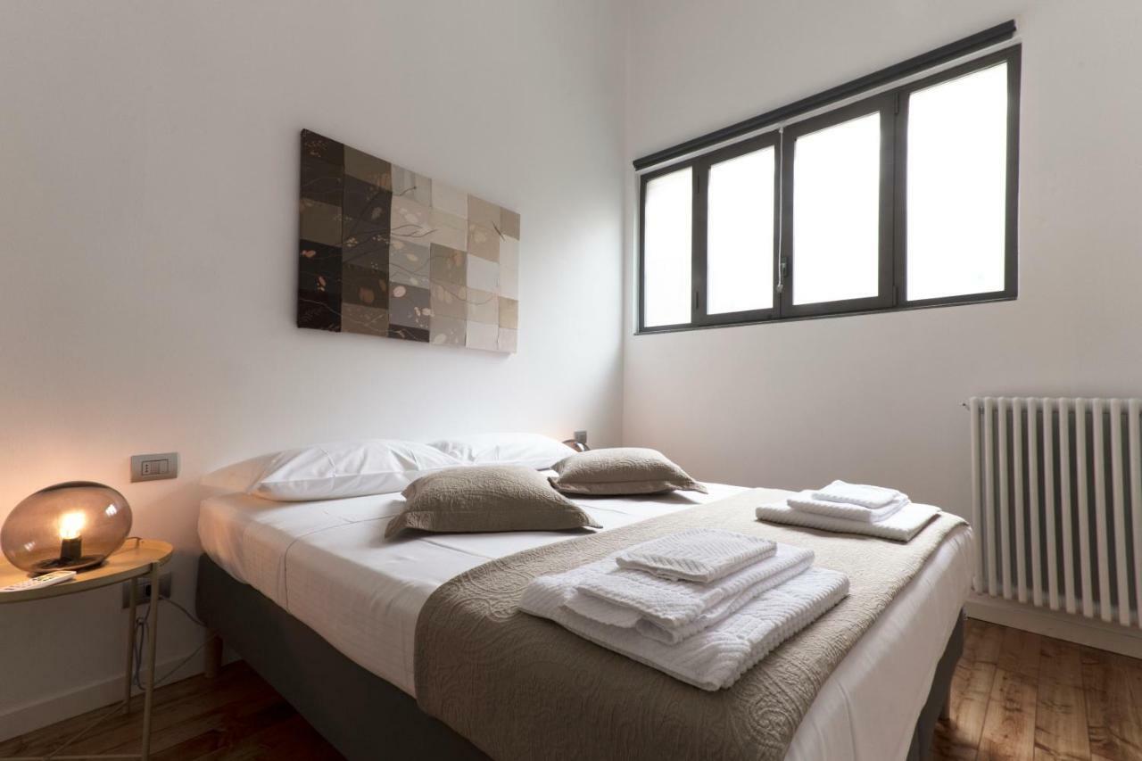 Luxury Apartments Fioravanti Milano Esterno foto